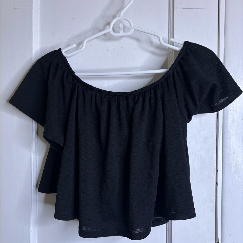 Atmosphere Black Off-Shoulder Flowy Crop Top